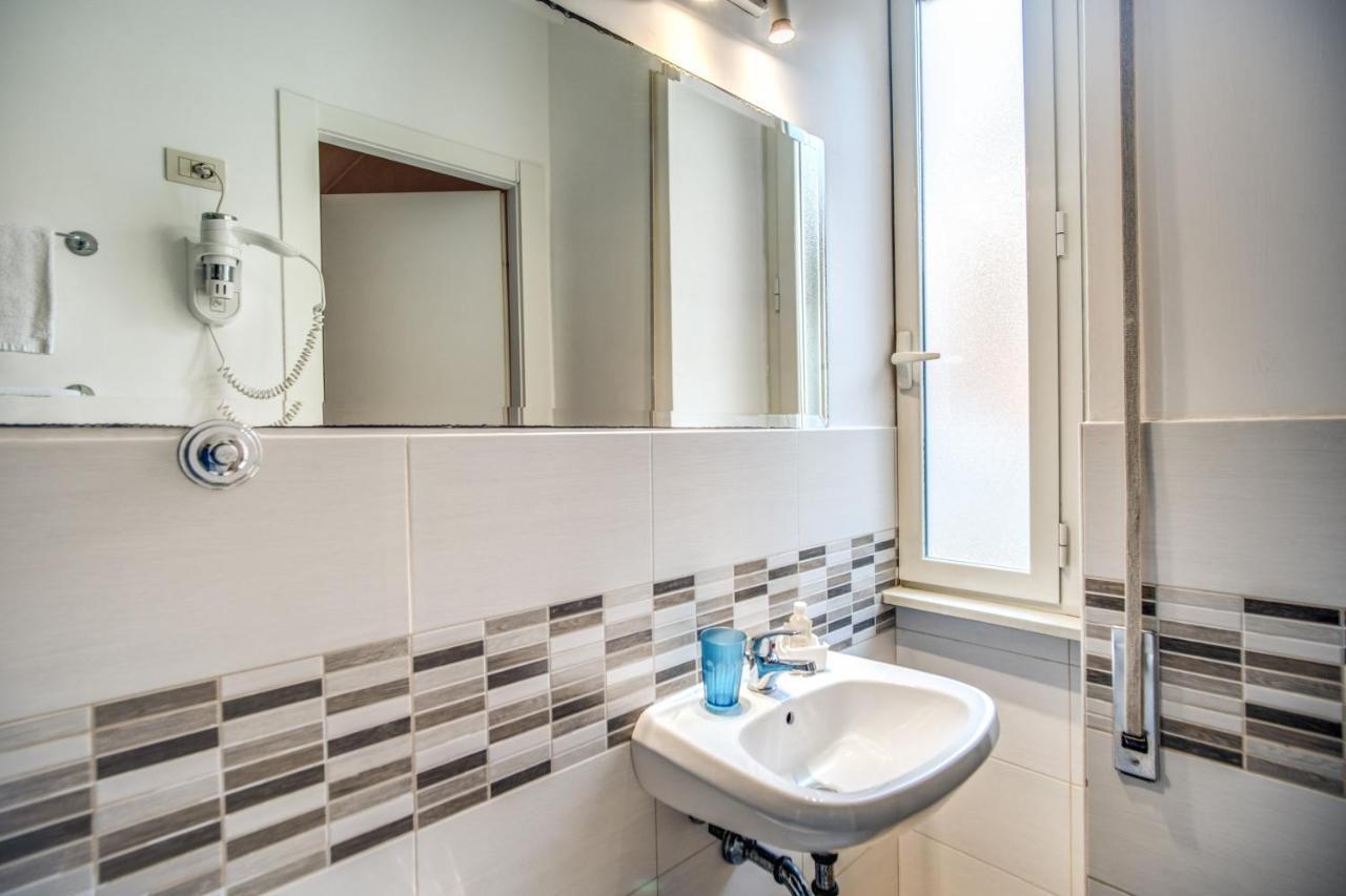 Circus Maximus B&B Рим Екстериор снимка